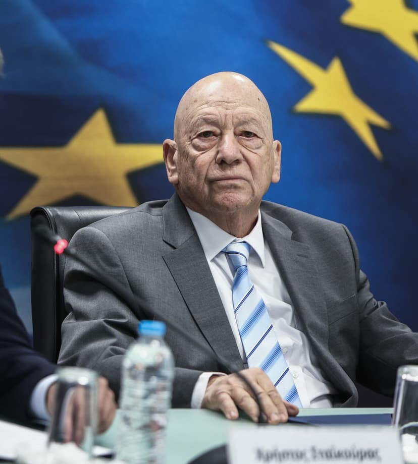 Dynacom receives newly built tanker; advances largest shipbuilding program