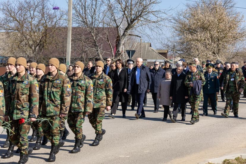 Мунтяну принял участие в Марше мира в Кошнице: Здесь решалась судьба Молдовы