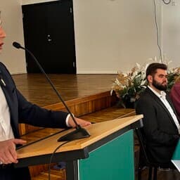 Center Party urges fuel VAT cut, votes to join European Conservatives