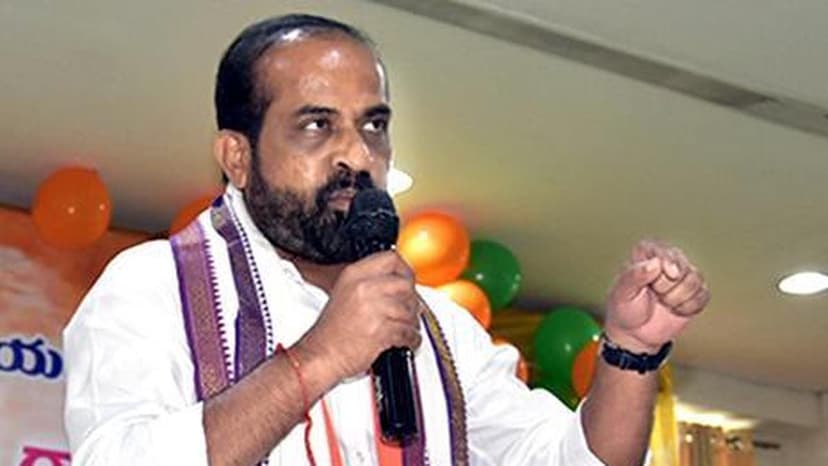 Minister reviews summer preparedness plans as day temperature rises in A.P.